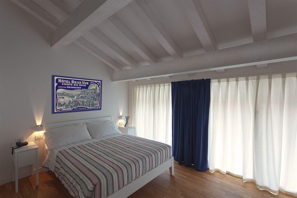 Hotel Forlanini 52 Parma Exteriör bild